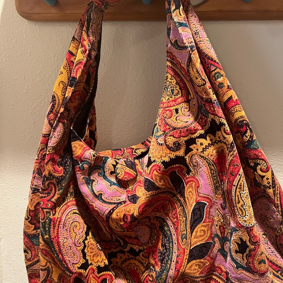 Super Cool Hobo Style fabric purse - Picture 2 of 13
